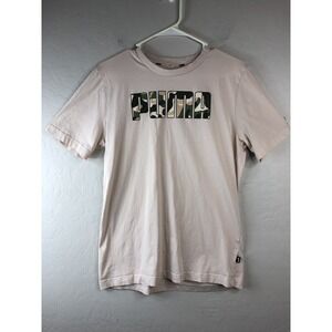 PUMA Mens Small Graphic Print T-Shirt Camouflage Lettering. Tan/ beige Shirt